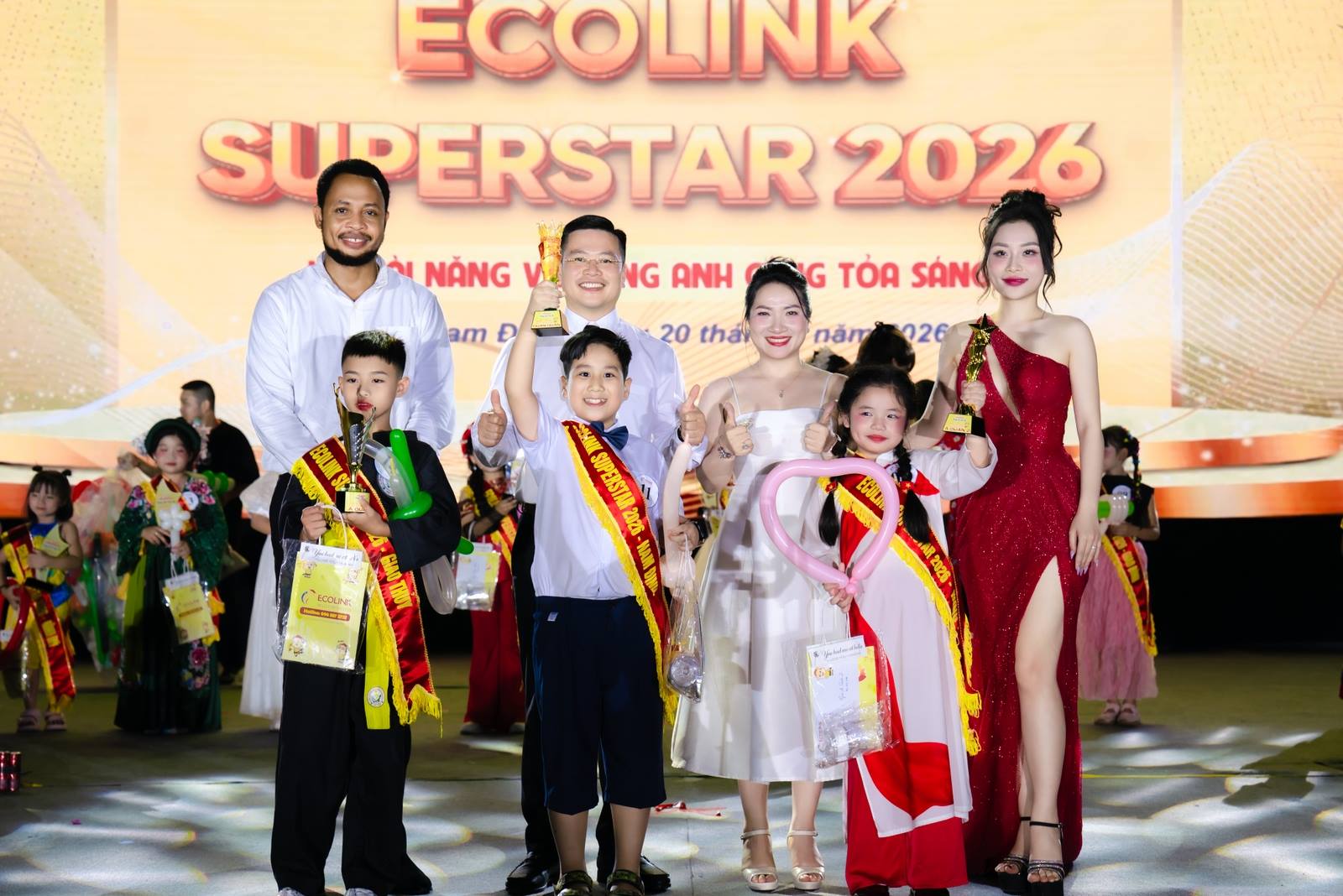 anh tin bai